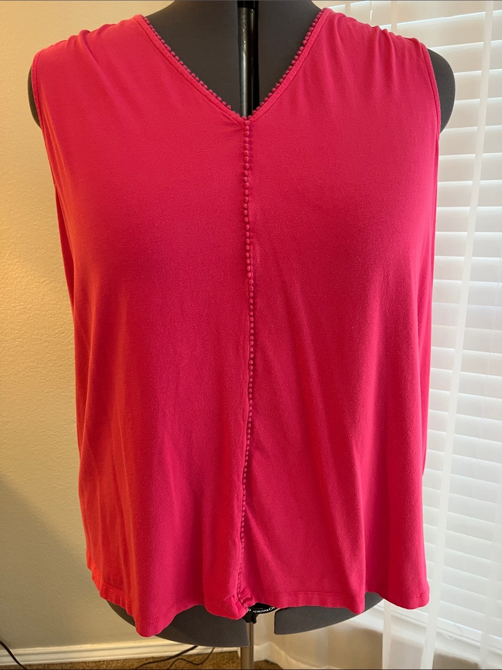 Lands' End Bright Fuchsia V-Neck Pom Trim Tank 3x 24 26